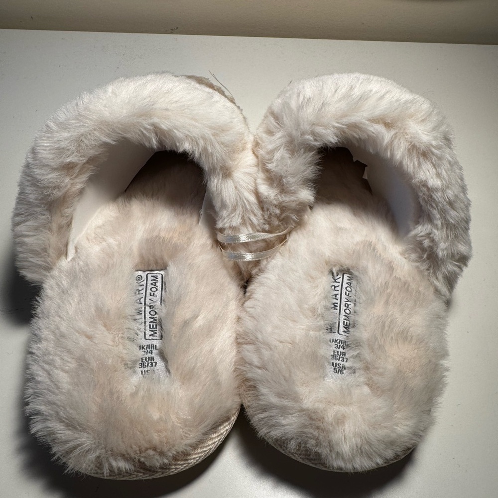 Primark Slippers New - Picture 5 of 5